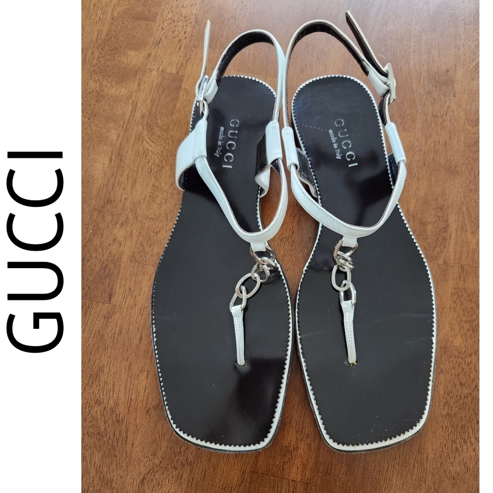 Gucci Vintage White Chain Link Sandals Size 9